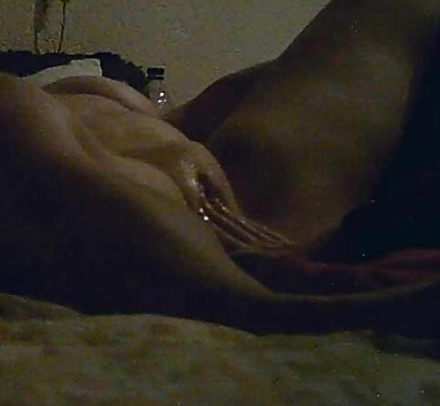 19P Oiled pussy