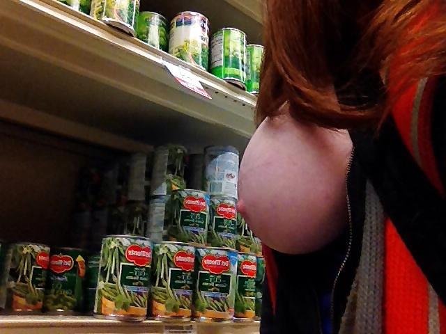 8P Grocery Store Flash