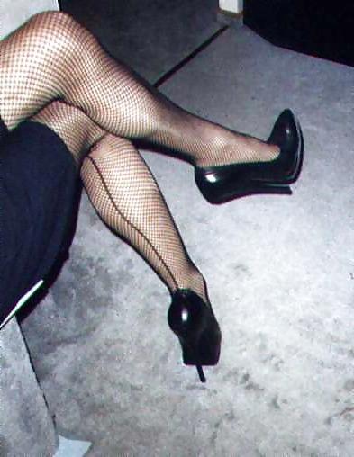 16P Sexy Nylons & High Heels