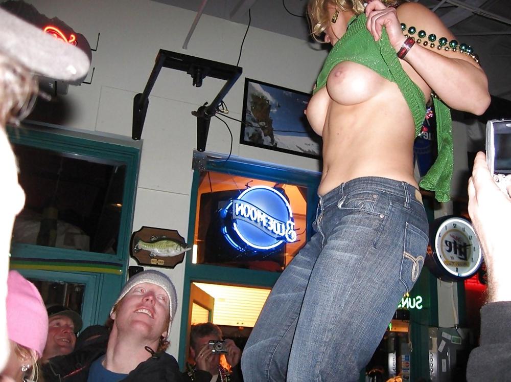 25P Women Flashing Collaboration 11