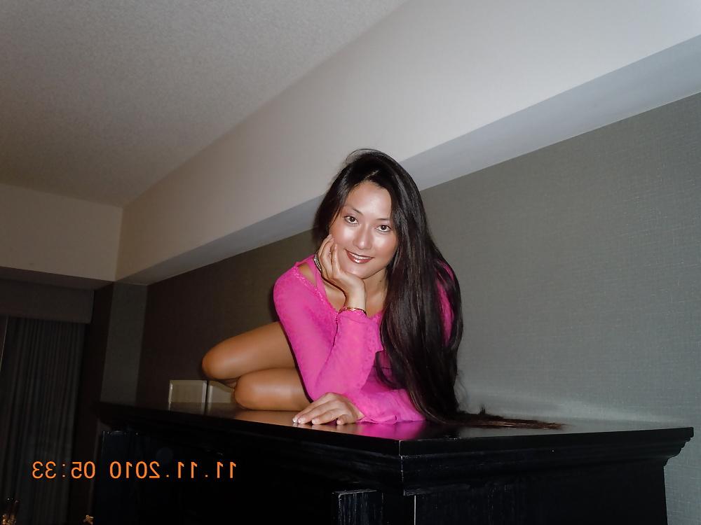 25P Super-duper MILF! (Non-Nude)