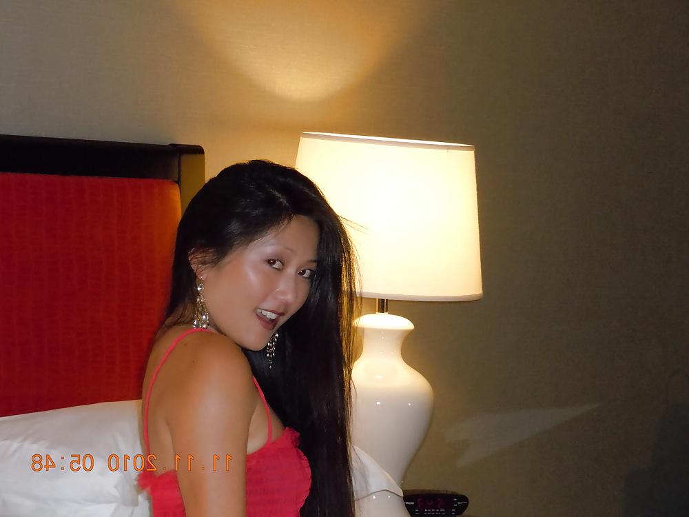 25P Super-duper MILF! (Non-Nude)
