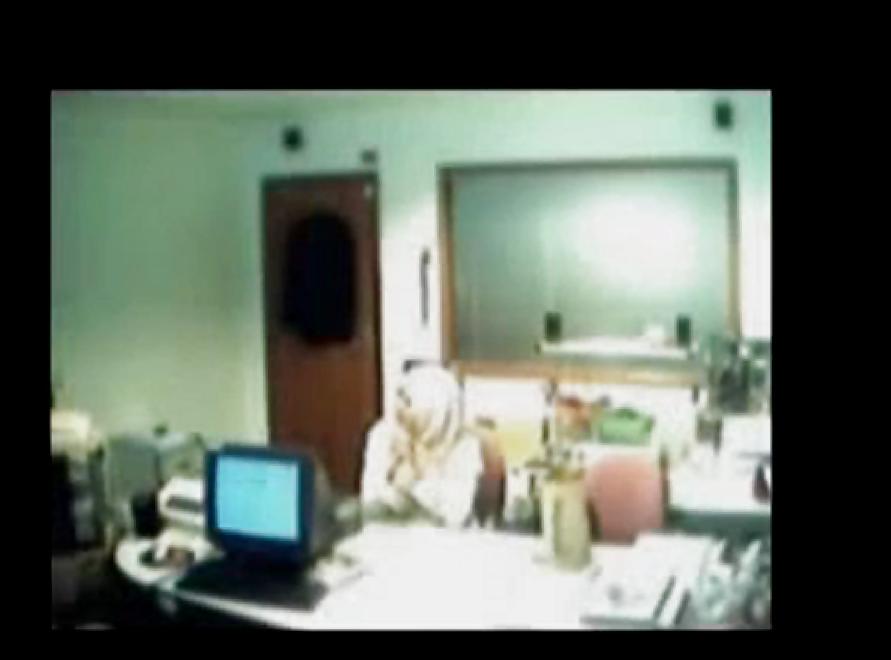 17P Veiled Arab secretary blowing white manager 
