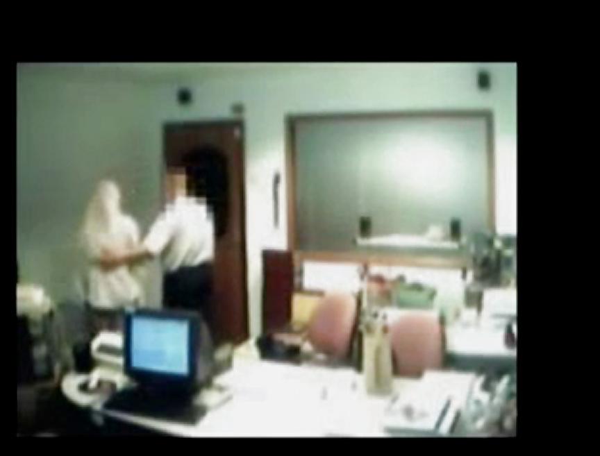 17P Veiled Arab secretary blowing white manager 