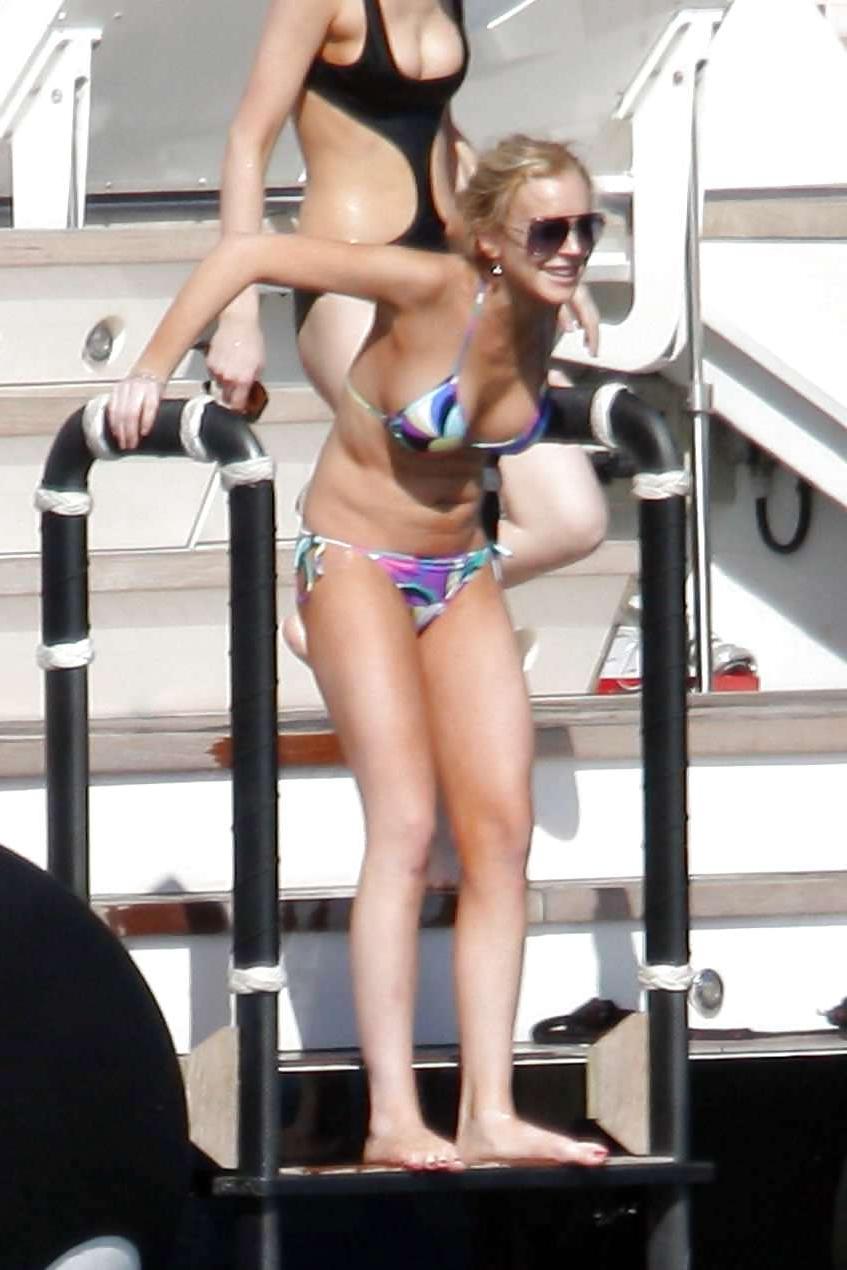 16P Lindsay Lohan in bikini on a yacht in St. Barthelemy