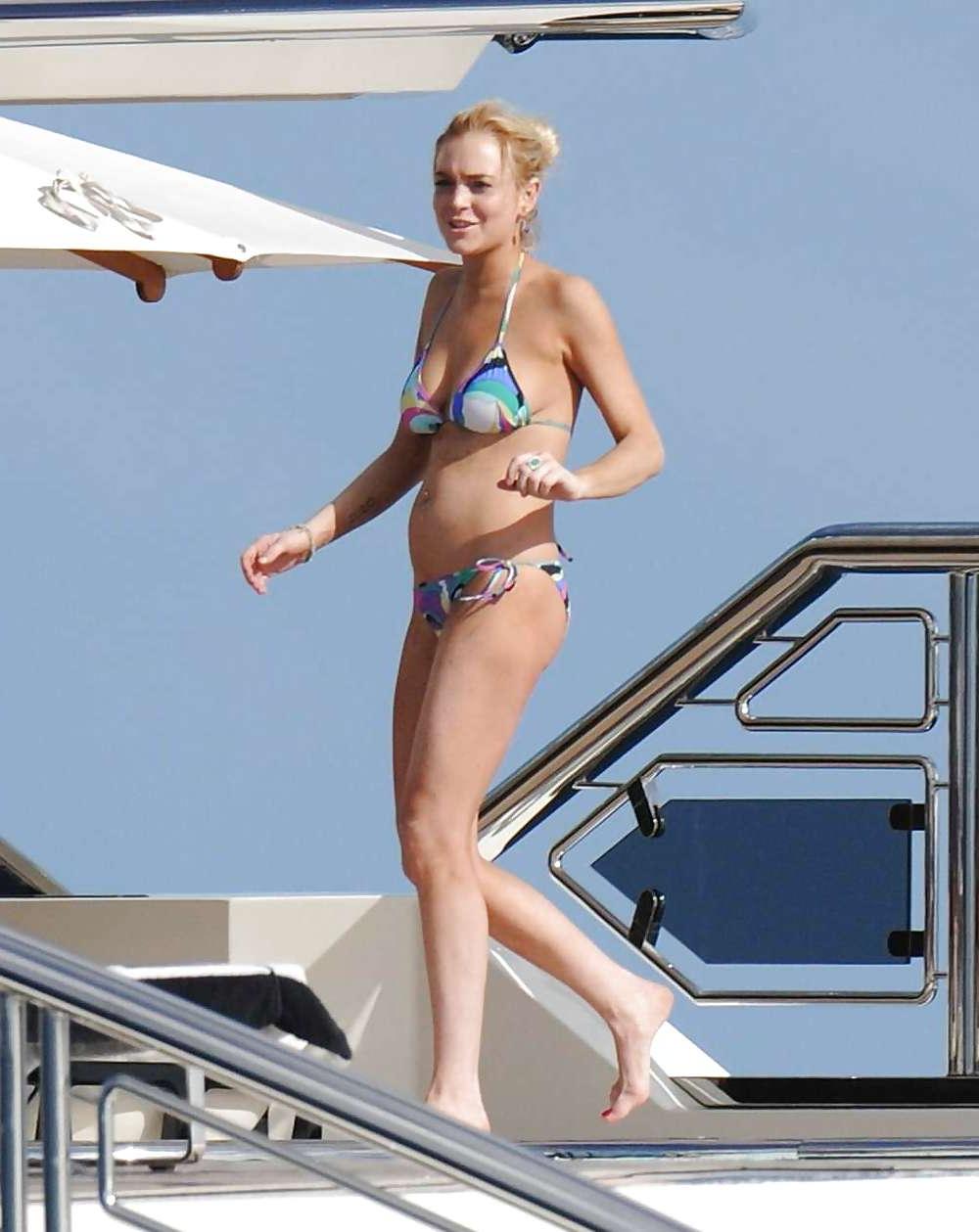 16P Lindsay Lohan in bikini on a yacht in St. Barthelemy