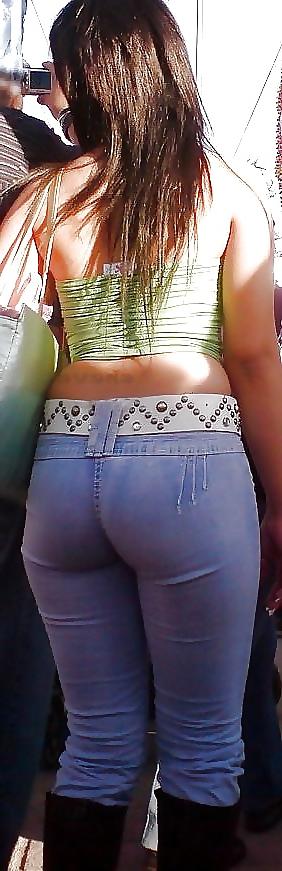 25P Girls in tight pants 21