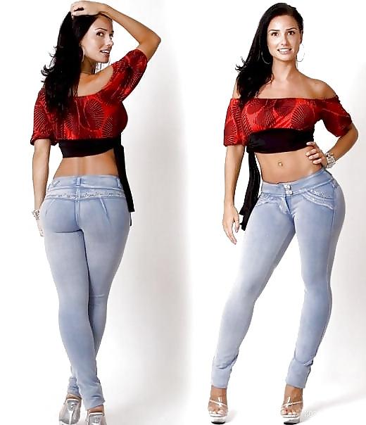 25P Girls in tight pants 21