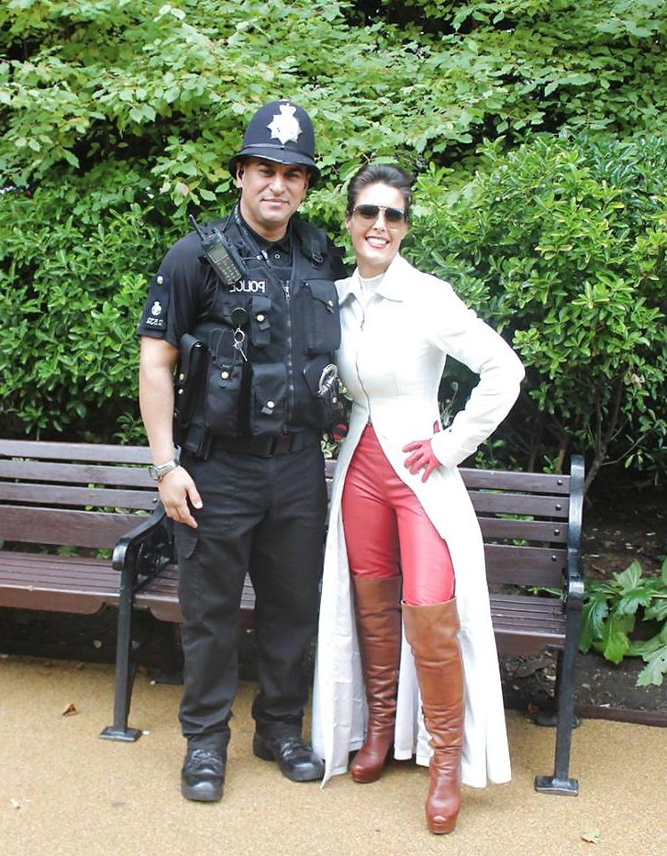 25P Sexy Women in Leather #4