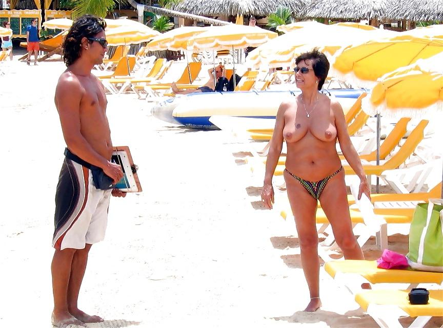 25P Wives at the beach