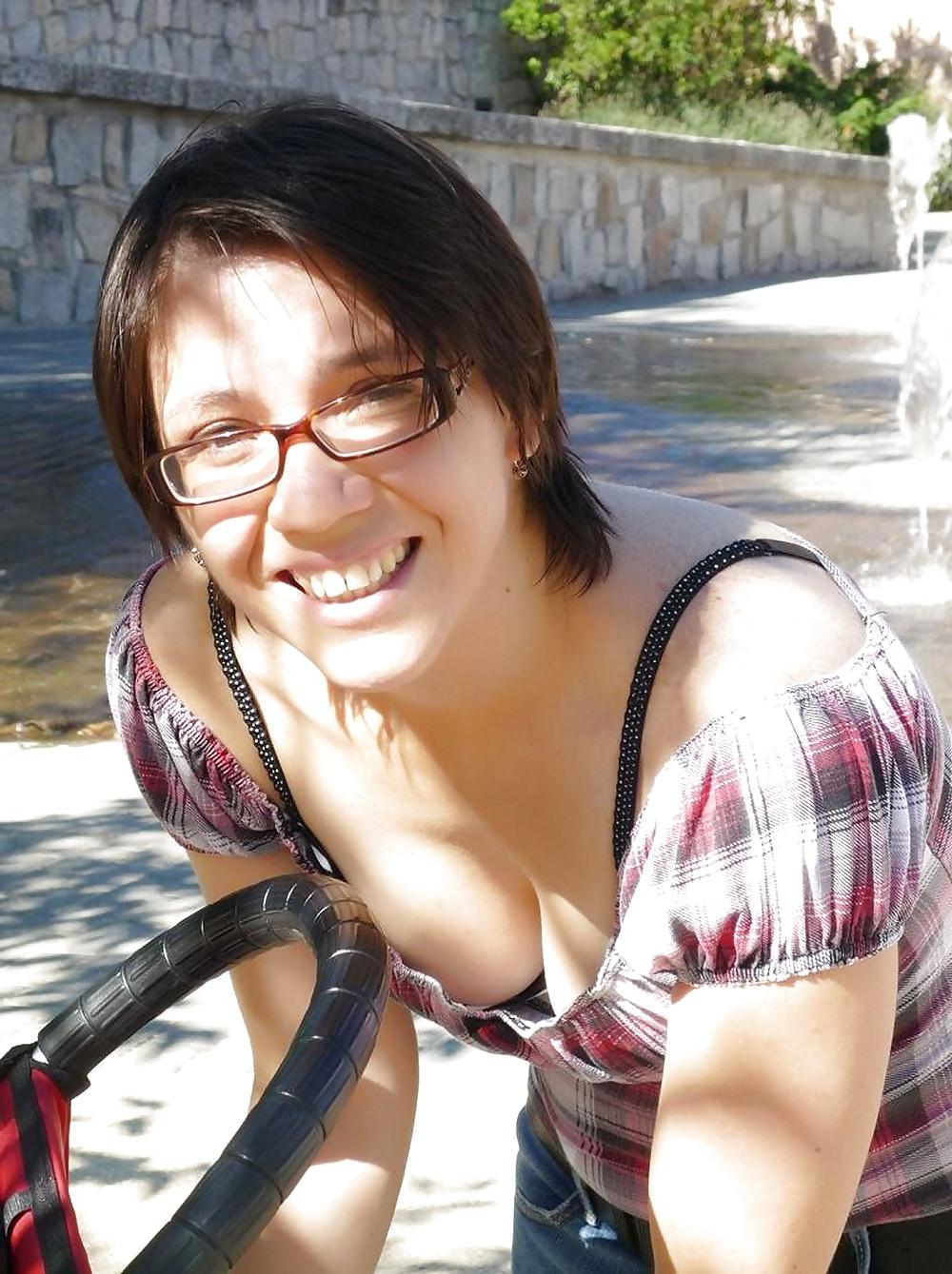 25P Mom Milf From Spain