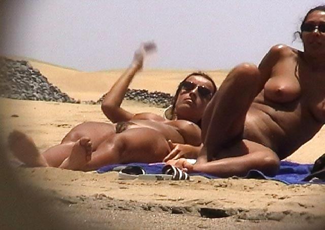 25P Beach babe 