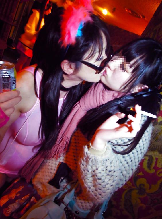 8P Japanese Shemale cosplay