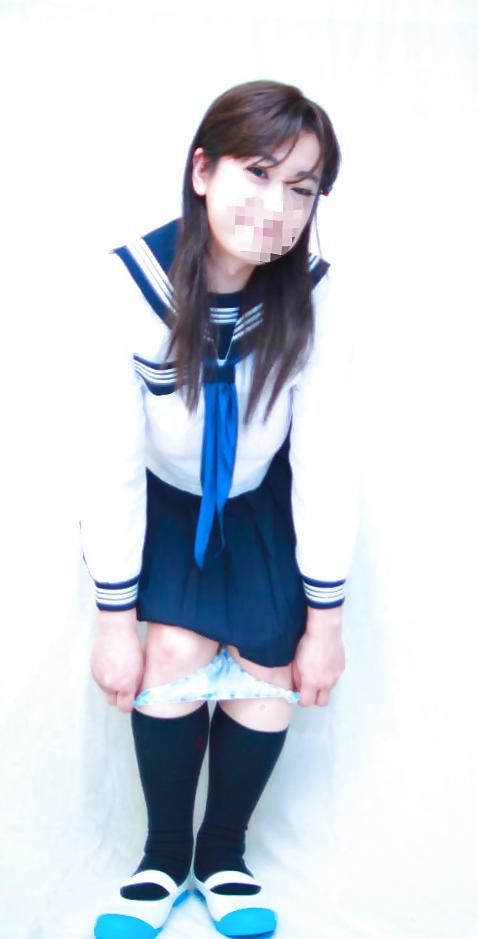 8P Japanese Shemale cosplay