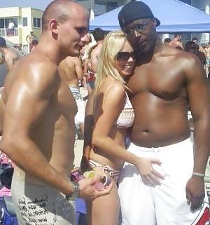 18P Beach summer interracial2