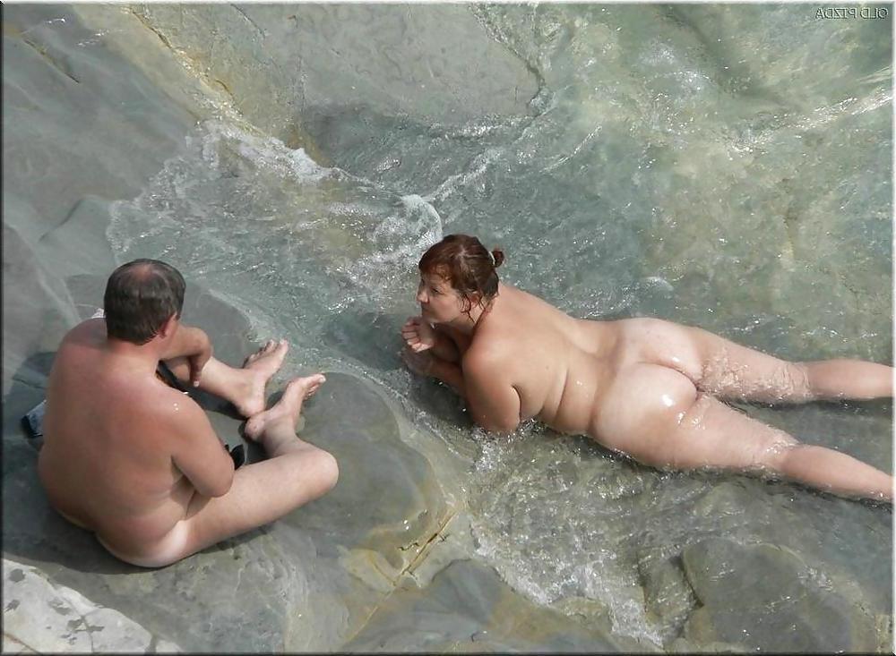 25P Older Nudists at Beach