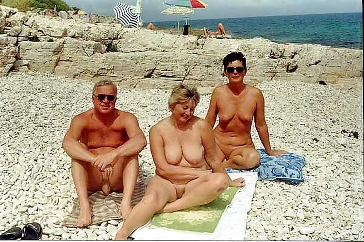 25P Older Nudists at Beach