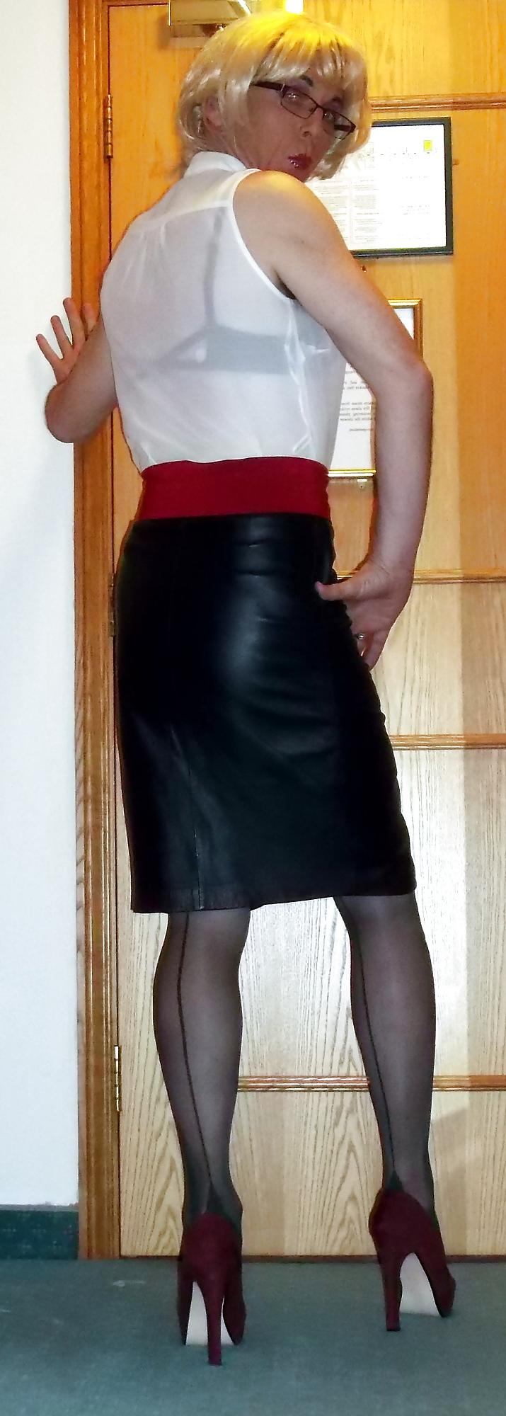 5P Secretary Jenny needs some cock 