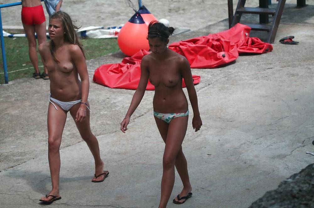25P Beach Babes 30