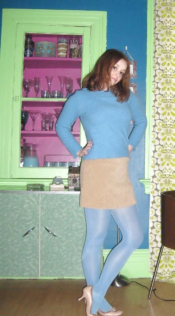 25P Shiny Nylons