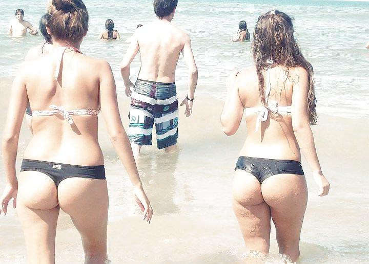 24P Girl in the beach