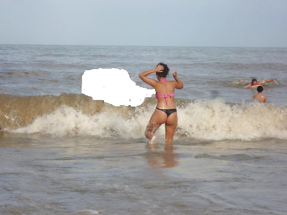 24P Girl in the beach