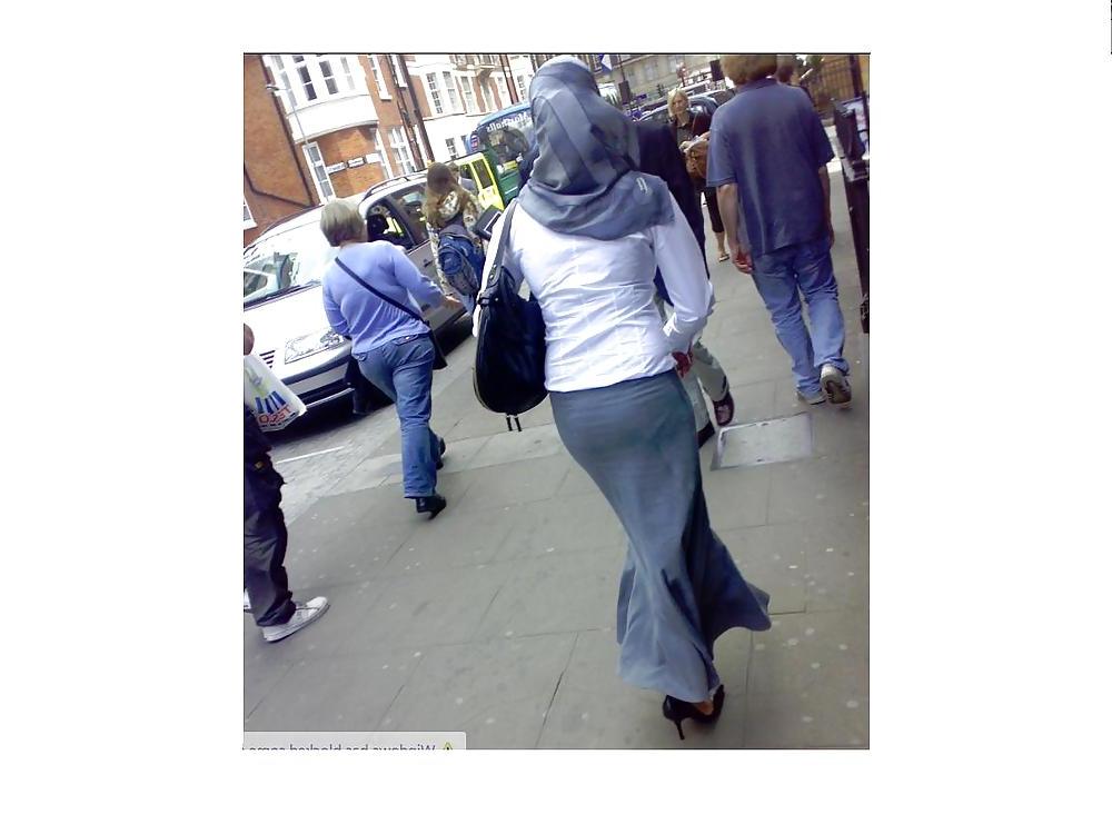 8P Sexy Hijabi Secretary