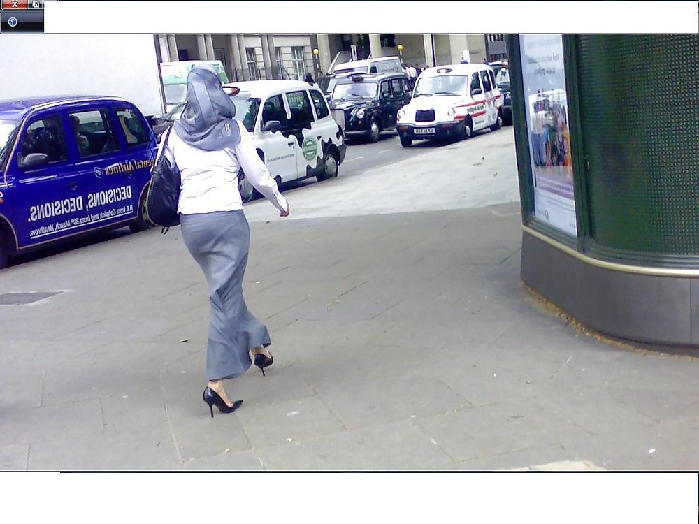 8P Sexy Hijabi Secretary