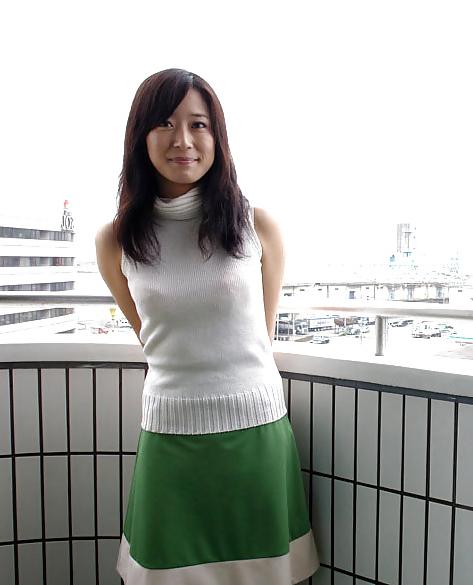 19P Japanese milf fucked in public