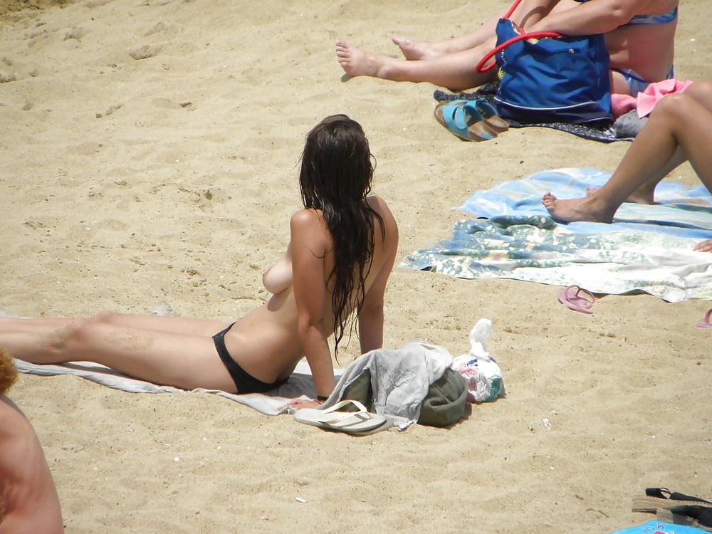 25P The beach 284
