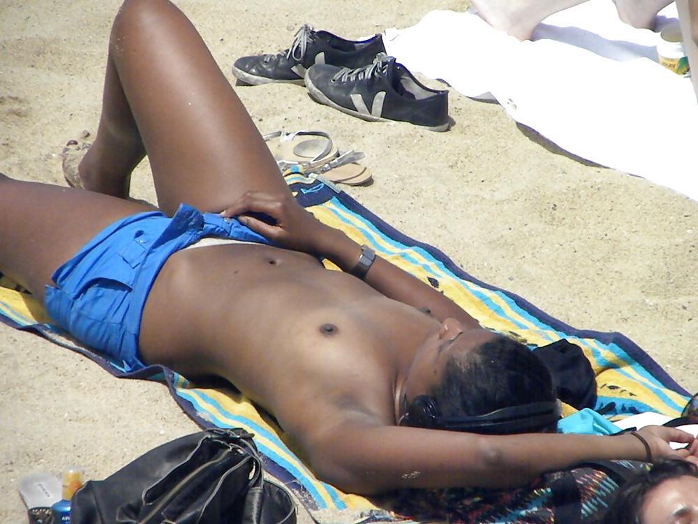 25P The beach 284