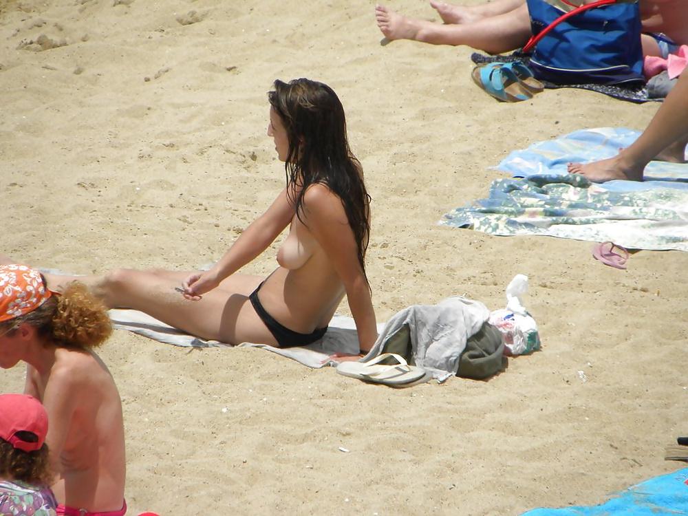 25P The beach 284