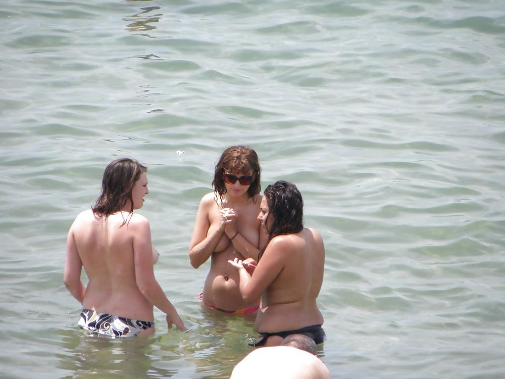 25P The beach 284