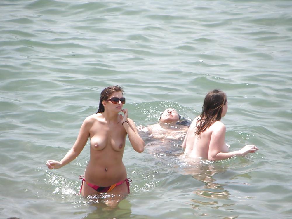 25P The beach 284