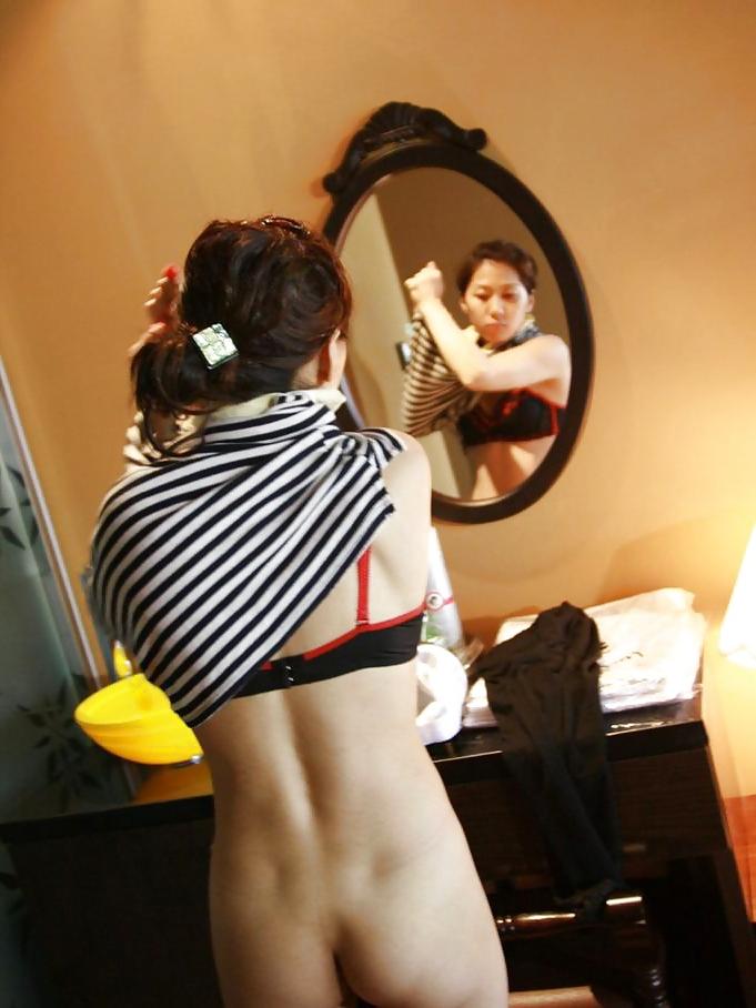 25P Married Woman Selfie 002