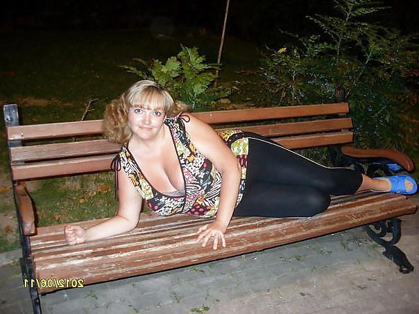 11P Busty Russian Woman 1566