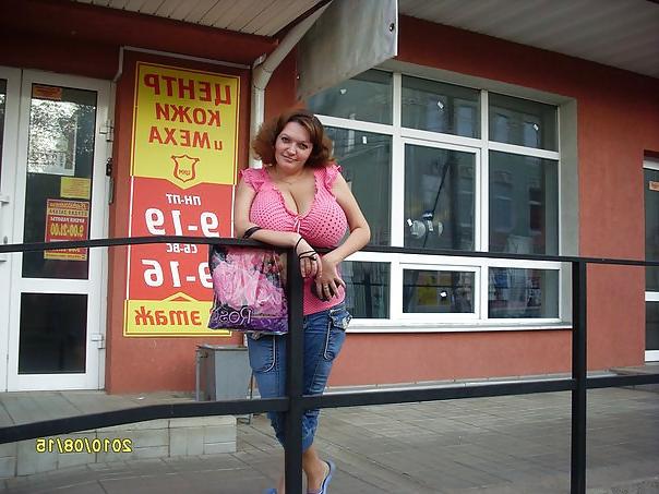 11P Busty Russian Woman 1566