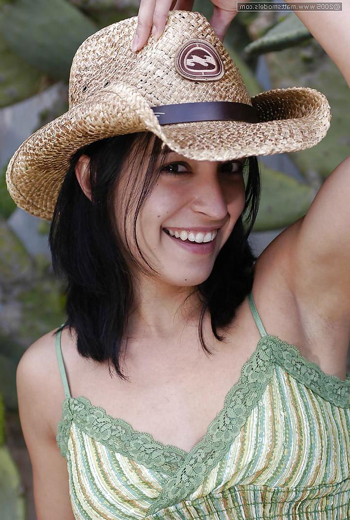 11P Cute Babe wants to Ride a Cowboy with her Perfect Bush
