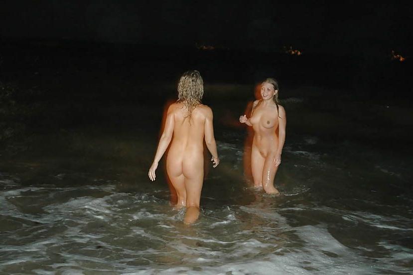 9P Lesbian night games on the beach - N. C. 