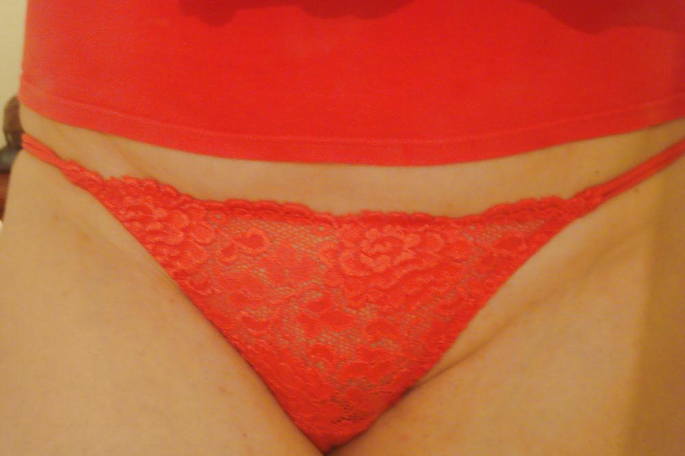 16P Self shots mature big breasted woman