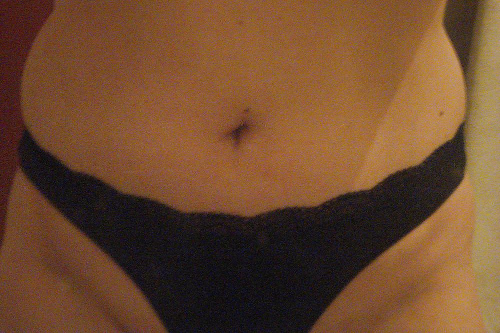16P Self shots mature big breasted woman