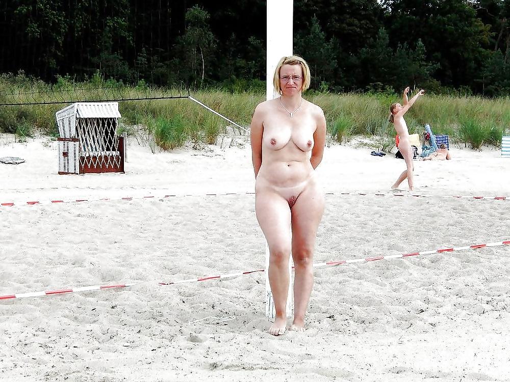 25P Beach girls part 4