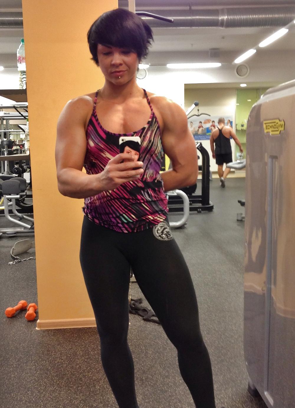 25P Fitness Girls XIX