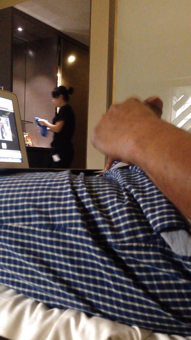 23P Flash hotel maid