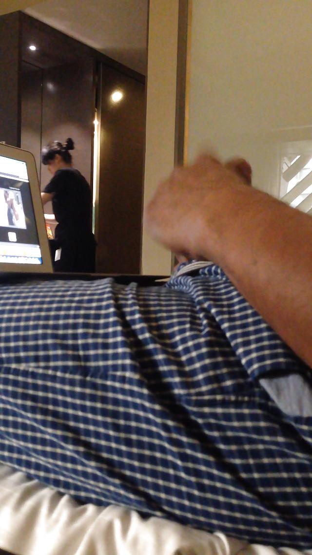 23P Flash hotel maid