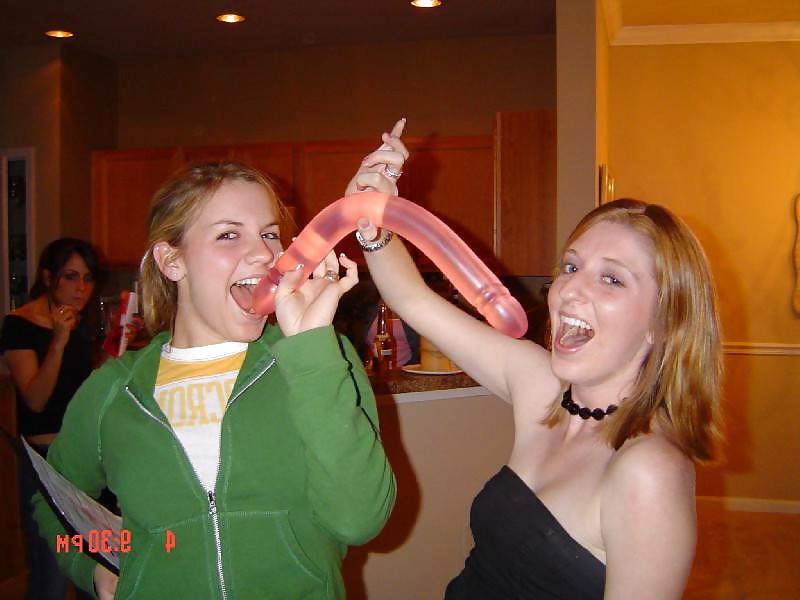 25P DOUBLE DILDO LESBIAN CUNTS