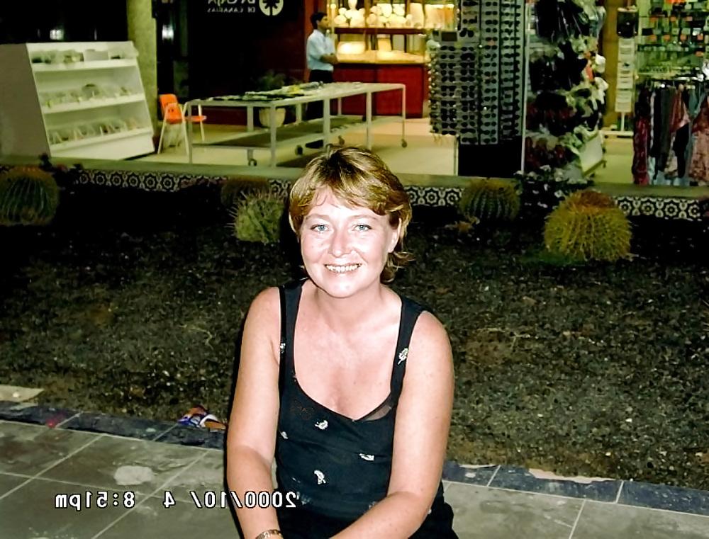 14P The Best of Exposed Scottish Wife Jean