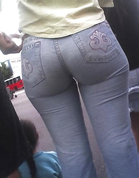 25P Girls in tight pants 22