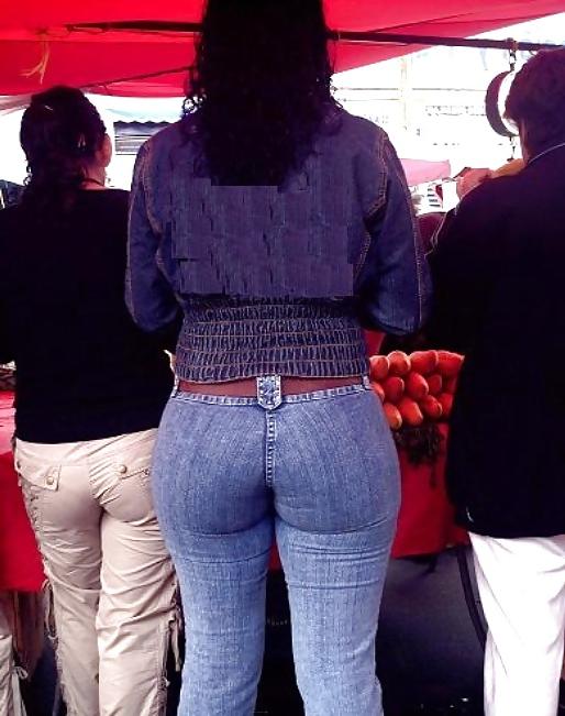 25P Girls in tight pants 22