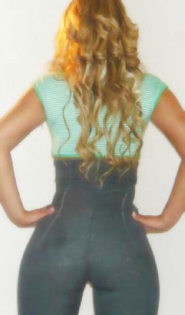 25P Girls in tight pants 22